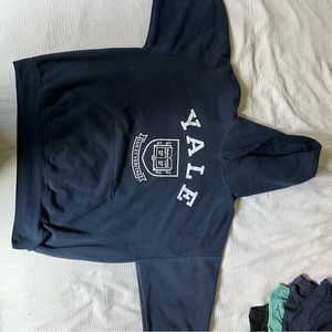 Large Navy Blue Yale University Hoodie